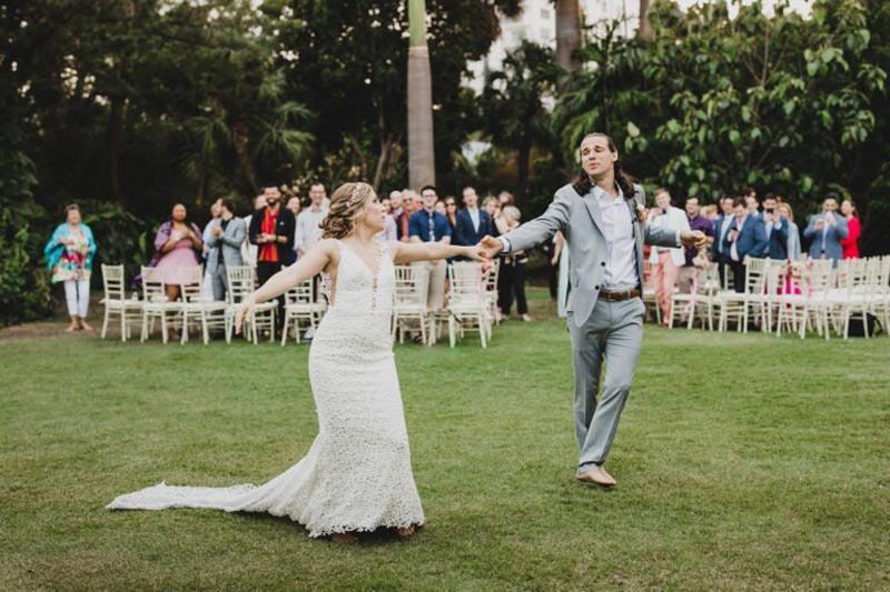 couple dancing in a wedding