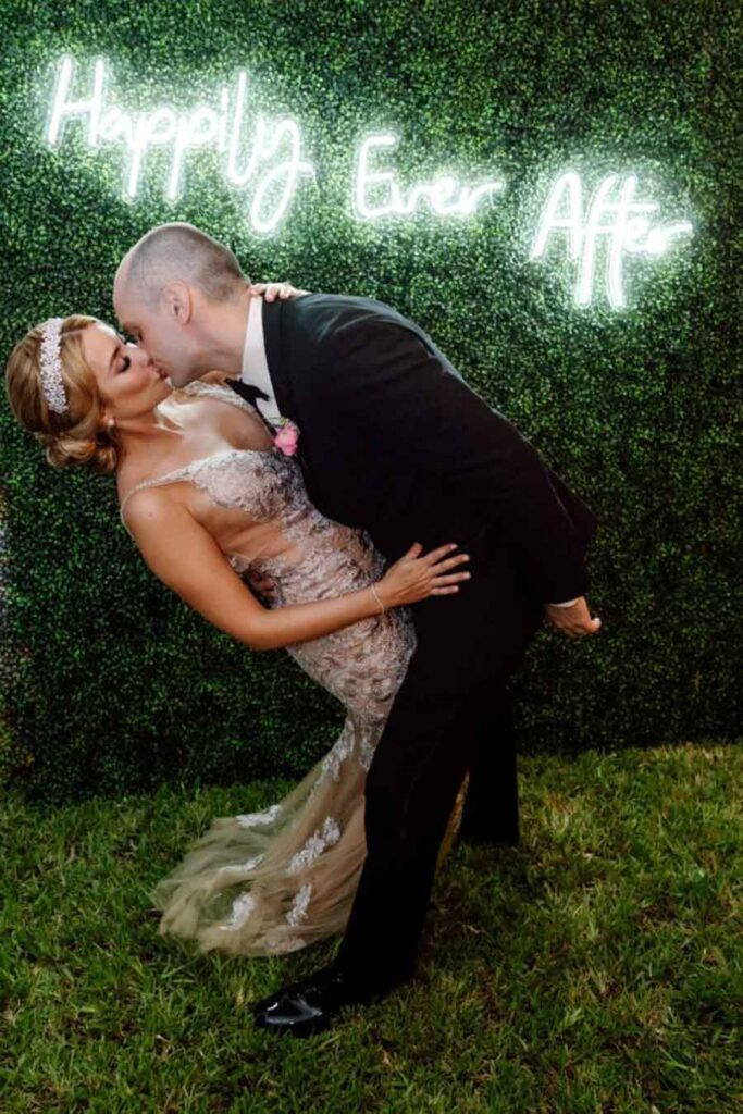 couple kissing in a wedding