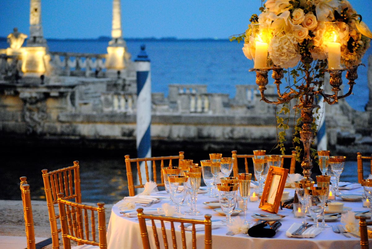 wedding table by the ocean
